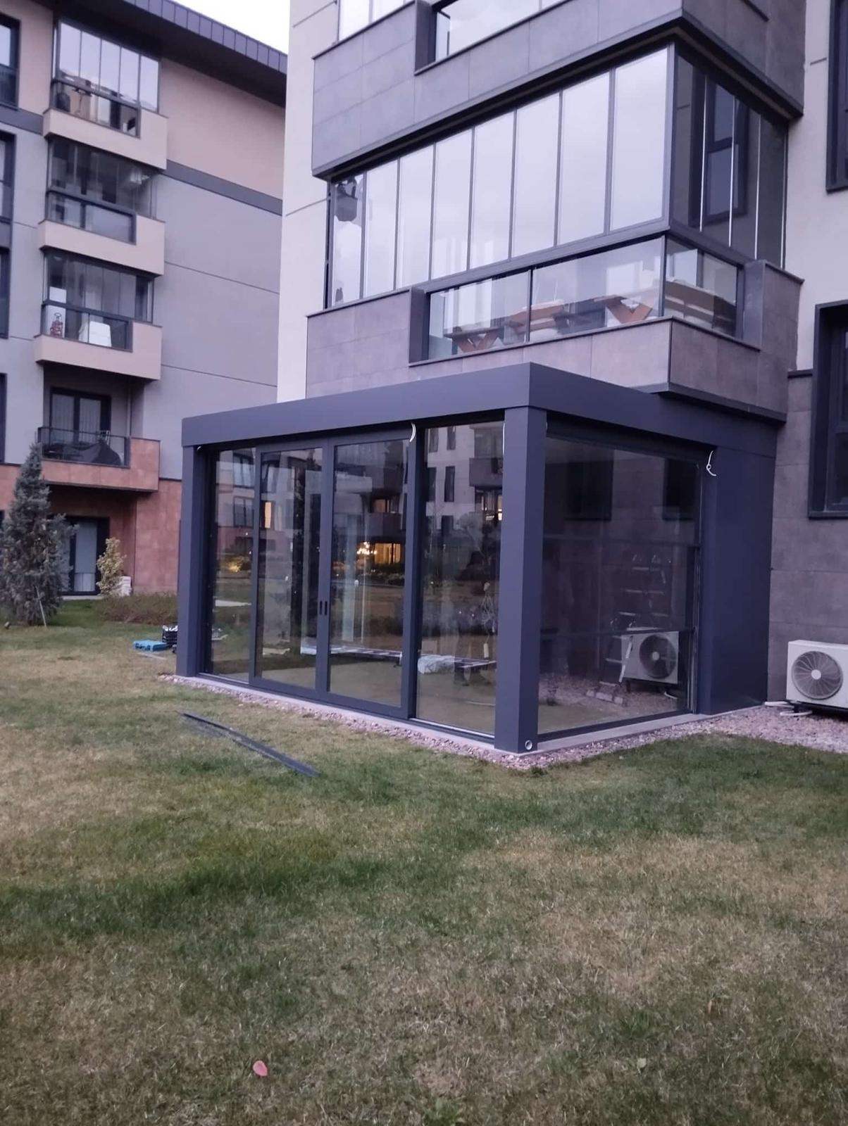 Kış Bahçesi Ve Giyotin 27